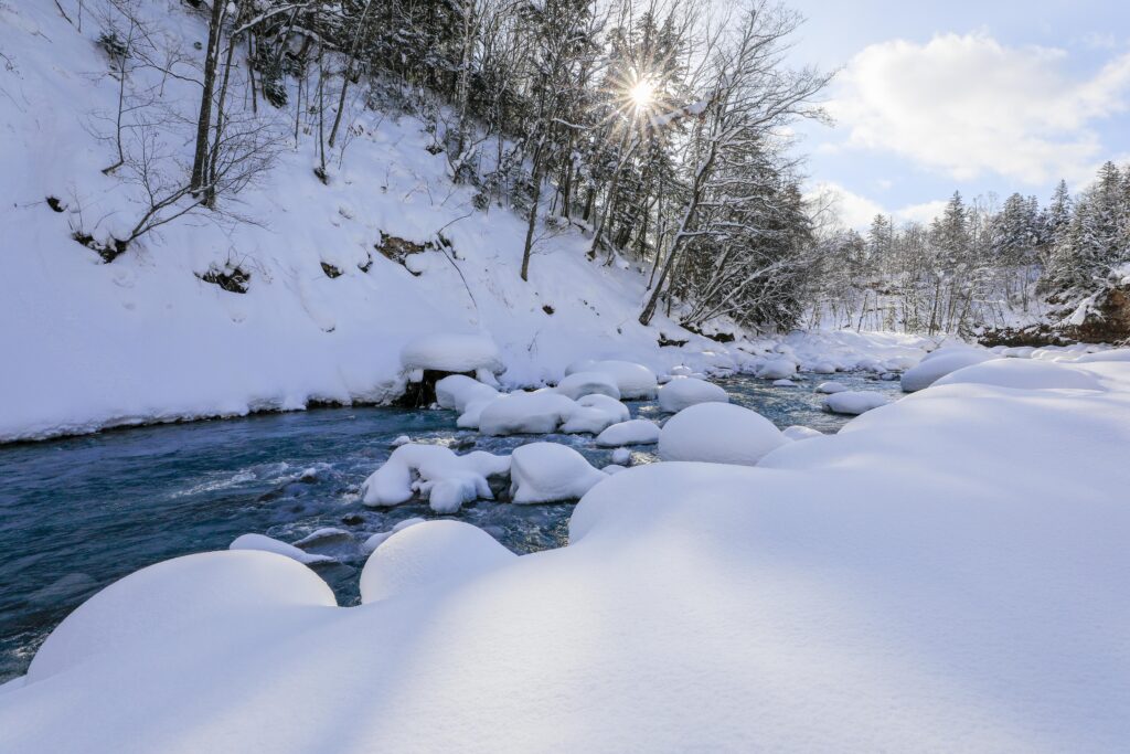 雪景色の美瑛川